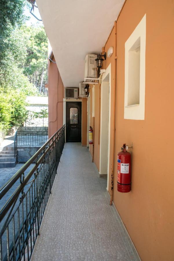 Апартаменты Empress Corfu Перама Экстерьер фото